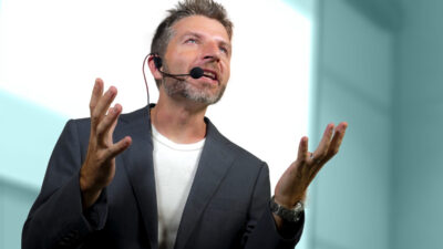 Opgaaf uitbetaalde bedragen aan derden aanleveren vóór 1 februari 2026